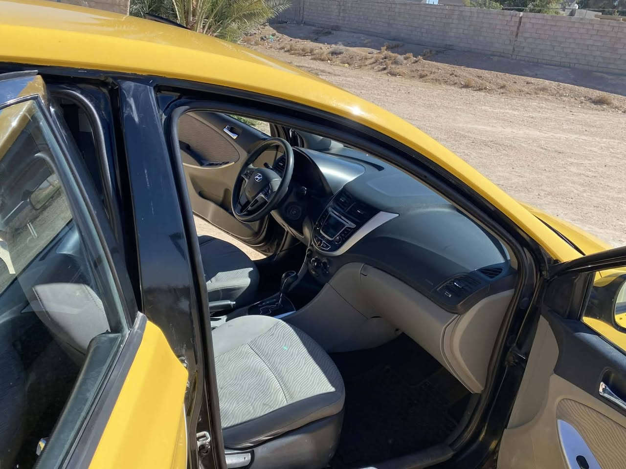 اكسنت موديل 2014 وارد أمريكي كيرمحرك صدركهربائيات خير من بدون كصه اسياره مطلوبه فلوس تنباع واقع حال  سعر 39 ورقه  اتصال عبر الواتساب ***********
