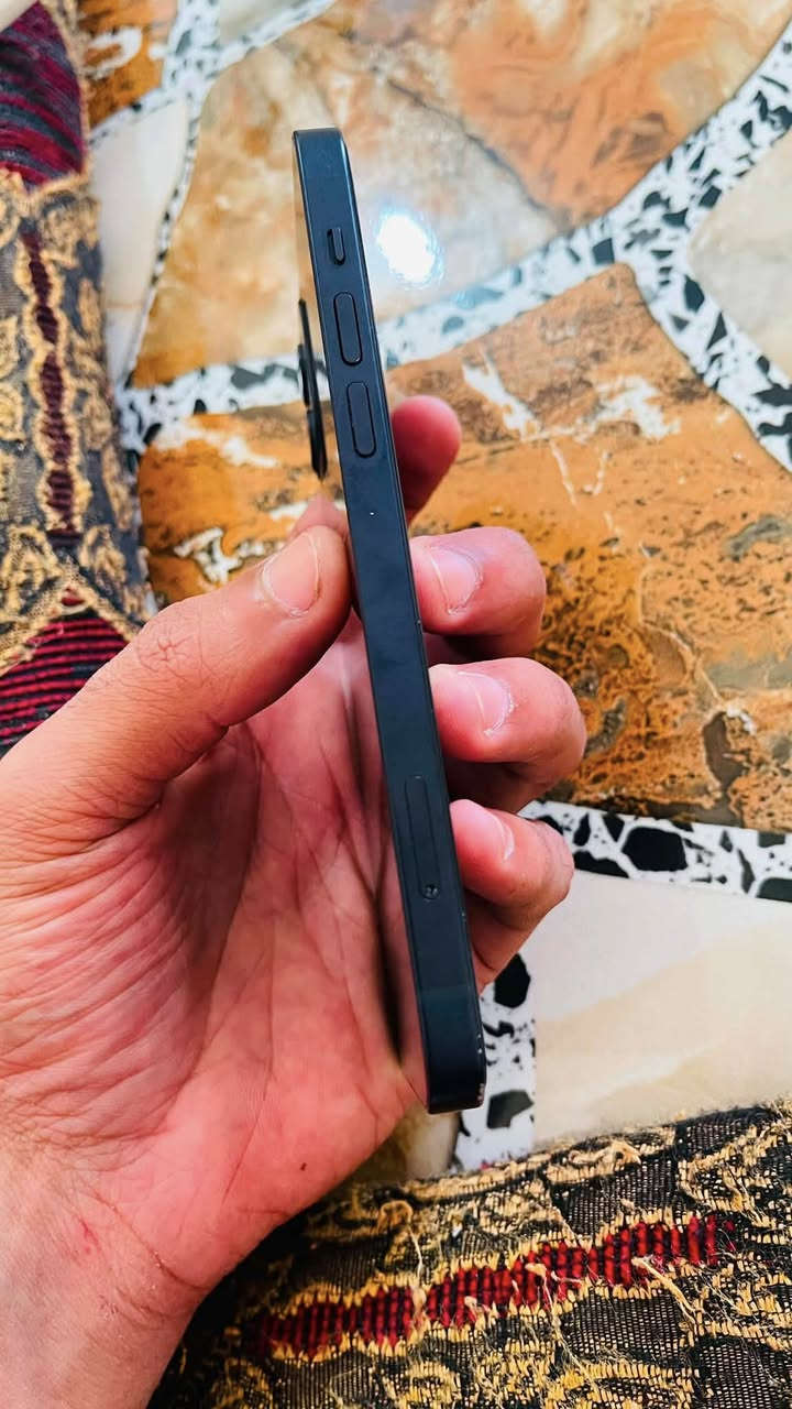 السلام عليكم ايفون 12 
ذاكرة ١٢٨ دبل سيم كرت 
جهاز امبدل بطارية فقط 
نوعيه فول كلو شرط 
كامره عالميه مراوس بدراجه حربي مكاني 
جنوب الموصل


**إذا كنت صاحب هذا الإعلان وتريد حذفه لأي سبب، رجاءا أرسل رسالة إلى الدعم الفني**