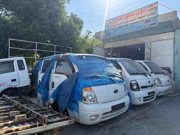 محل صادق الدبي 
         لبيع الأدوات الاحتياطيه للسيارات الكوريه
  بنكو3 /فونترا /بنكو96/ام عيون /كيا بستا/بريجو 
                        / البيع جمله ومفرد / 
                         /جديدومستعمل/
                عرض خاص لاصحاب الجمله
العنوان 
بغداد….كسرة وعطش 
تواصل 
📞 طالب ***********
                 ***********
📞 علي : ***********
                ***********
خدماتنا:
نقدم خدمة توصيل سريع 🚗🚗🚗🚗
