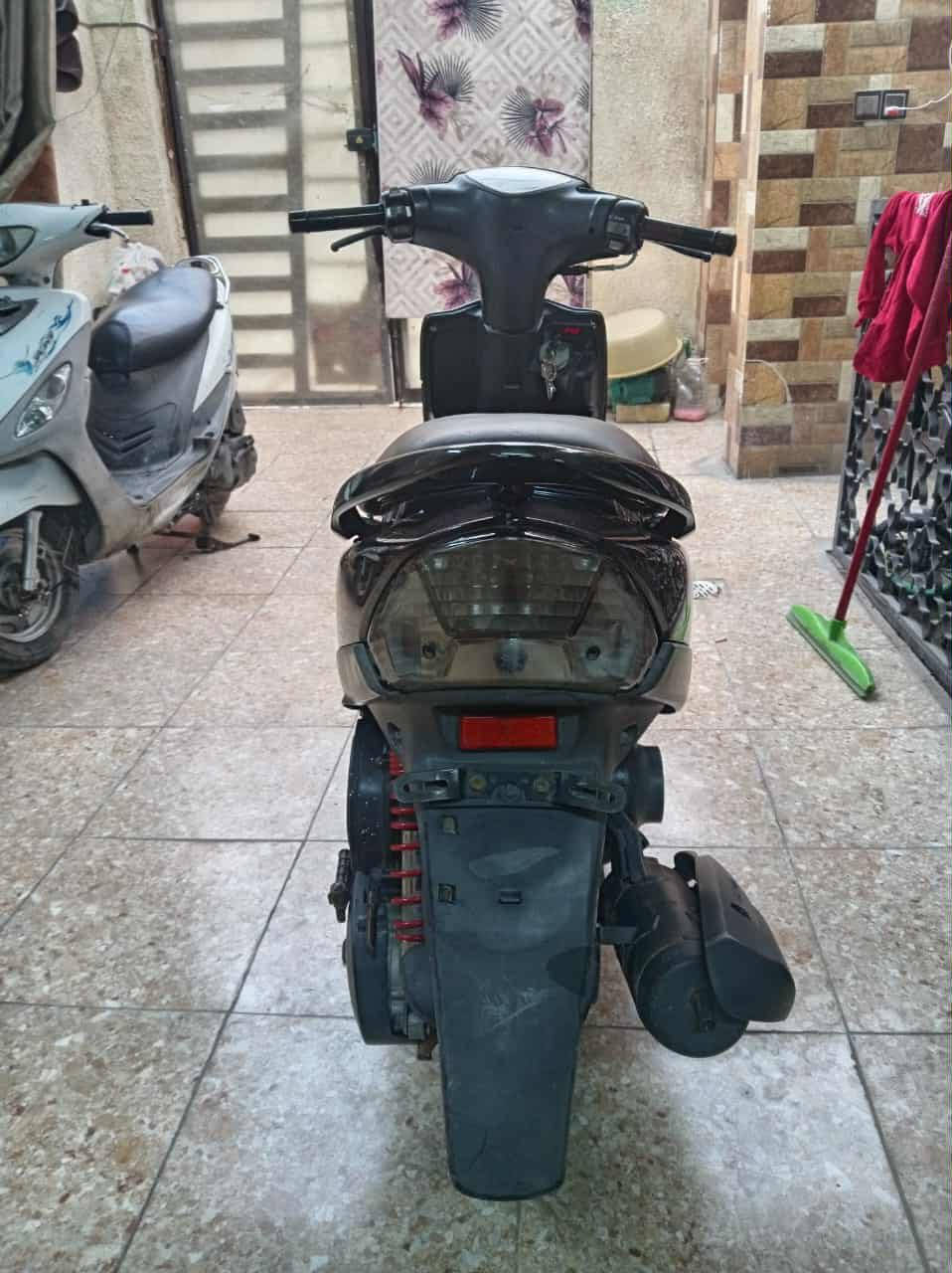 دراجة ماكس عدلة للبيع دراجة رنبة منزلينهة قبل سيوعين دراجة برغي ما مفتوح بيهة جيب وياك فيتر وتعال وشفو دراجة سعرهة مليون وبيهة مجال شراي يتصل علة هاذة رقم ***********مكان حي لعامل شارع لربعة وثمانين
