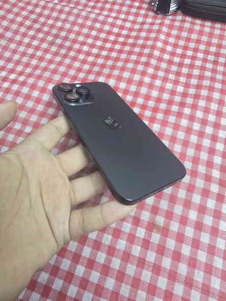 السلام عليكم ايفون 16 برو ماكس لون اسود ذاكره 256 جديد جدا عدد دورات الشحن 31  السعر مليون وخمسميه وخمسين《 1550》المكان بغداد حي البنوك *********** ممتوفر توصيل
