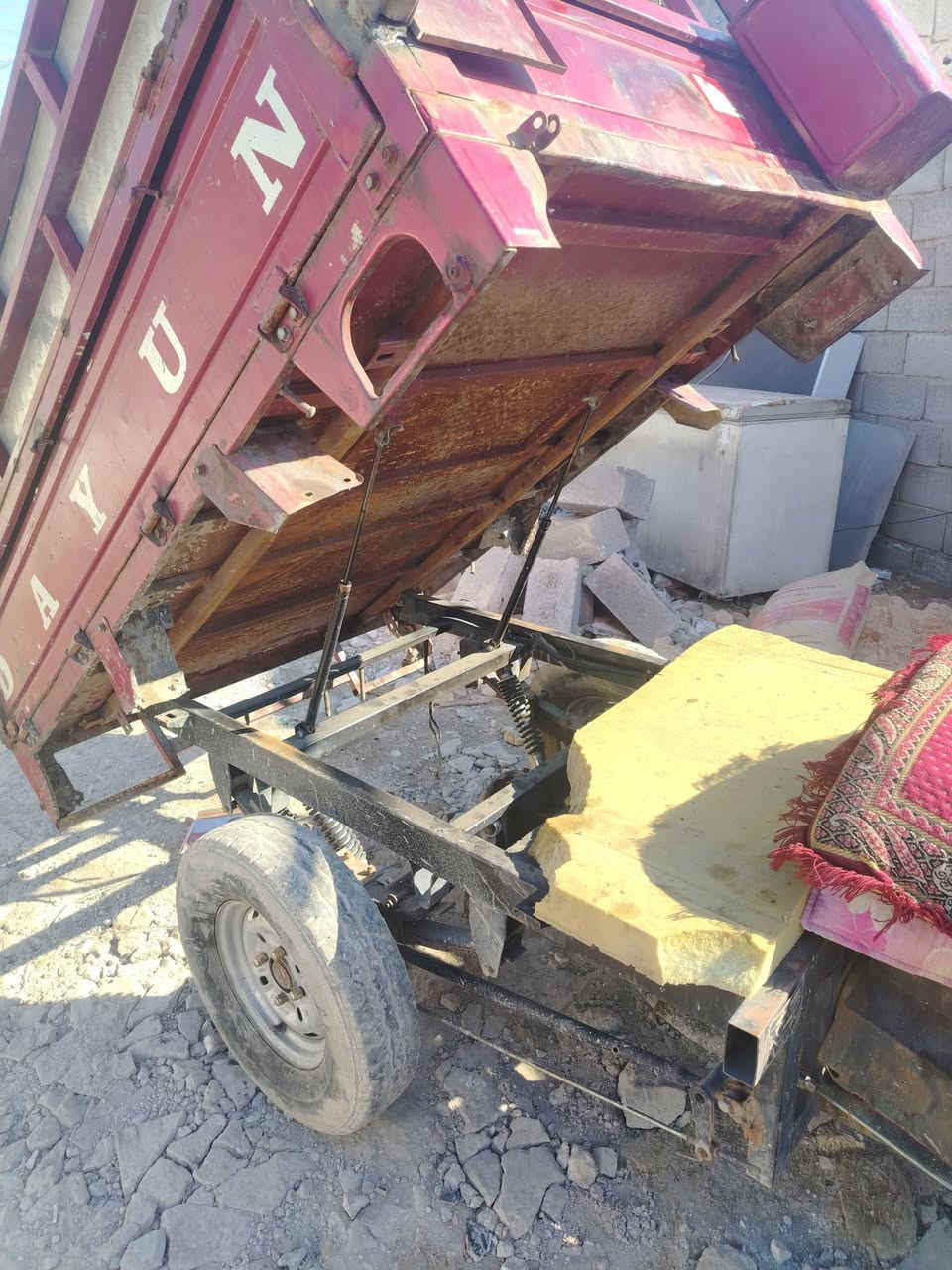 السلام عليكم ستوته لبيع مكاني بغداد الحريه ستوته نضيفه يعني بيه شويه نقوصات مكينه مابيه شي وراق موجوده موديل 2019 / *********** الحريه 800بيه مجال
