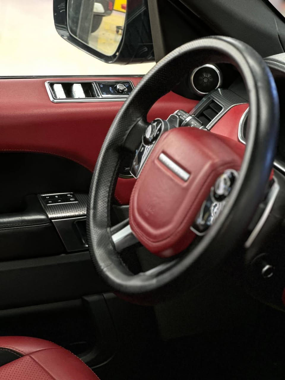 Range Rover
Sport 
🇬🇧 🇬🇧
رانج روفر سبورت
 ((  2019  ))
 
[ 8 ] سلندر سوبر جارج 🚀🚀
وارد امريكي صور الحادث موجودة
تبديل دعامية امامية فقط + ايرباك ستيرن فقط
لون مميز داخل احمر 😍

♦️ ملاحظة ♦️
== رقم السيارة بغداد مميز ==
❤️ تباع مع الرقم ❤️

  عداد المسافات  99 الف كيلو

المواصفات 🇬🇧🇬🇧

🛑  صندوق شفط 🇬🇧
🛑 كشنات كهرباء + تدفئة + تبريد
🛑 رادار + داتا شو + تحديد مسار
🛑 بصمة تشغيل 
🛑 انظمة قيادة متعدد
🛑 دوس كهرباء
🛑 بانوراما والبردة تفتح على حركة اليد 

 السيارة فول مواصفات ❤️
 بيها ادامة كاملة  متحتاج اي مصرف

مكان السيارة بغداد 

تسأل على السعر 
اتصل او راسلنا 
وتساب 
  
للأستفسار 

***********
سلام رانج 

@الجميع
