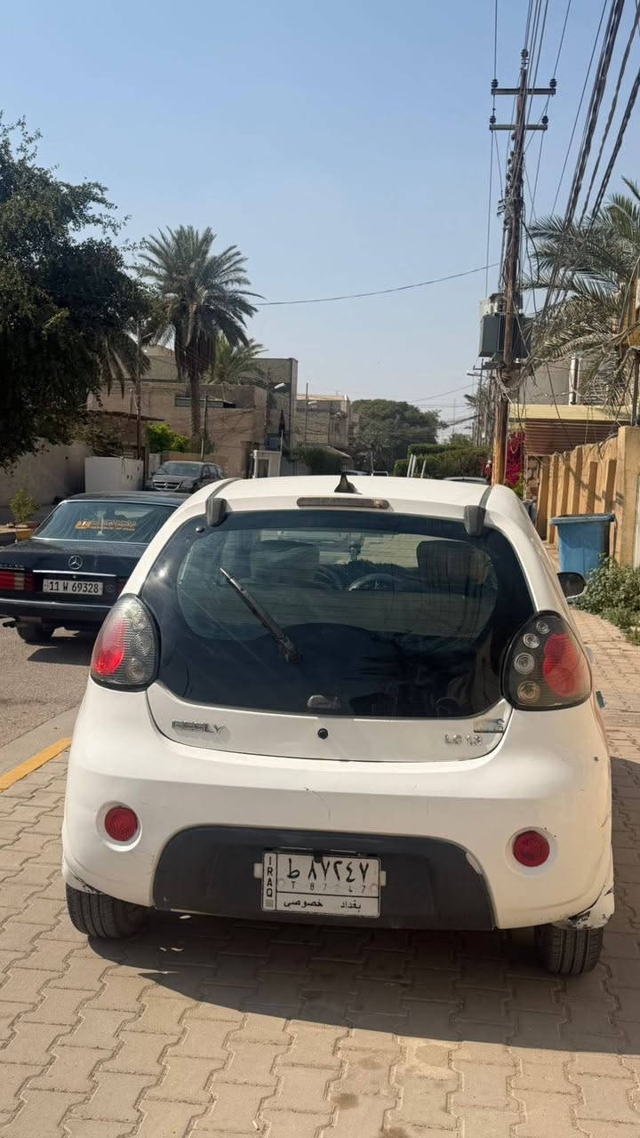 للبيع:
جيلي باندا موديل 2013

سيارة نظيفة والاستعمال خفيف، ومصروفة عليها هواي شغلات جديدة:
 • راديتر جديد
 • حساسات جديدة
 • صالنصة جديدة
 • باتري جديدة
 • دوشمة كشنات جديدة
 • كيج حماوة مضاف
 • كهربائيات السيارة كلها نظيفة وتعمل بدون مشاكل
السيارة مرتبة وجاهزة للاستخدام مباشرة وما تحتاج مصروف.

💰 السعر: ٤٥ وبيها مجال 
📍 الموقع: كربلاء
📞 للتواصل: ***********
