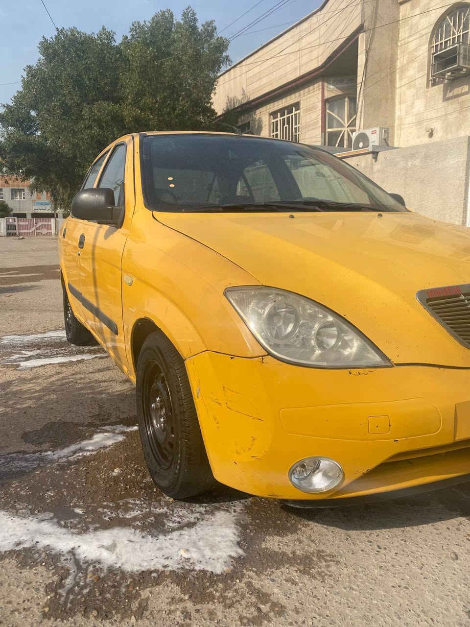 السلام عليكم سياره طيبة موديل 15السياره المكينة بيهة نضوح من الجبنة الكثير جديد الكلج جديد تتفئة تبريد صدر كهربائيات كلهة جديده وشغالة رقم بغداد تأخذ صافي وتحويل السعر 29وبيهة مجال قليل مكان السياره بغداد حي اور الاستفسار ***********
