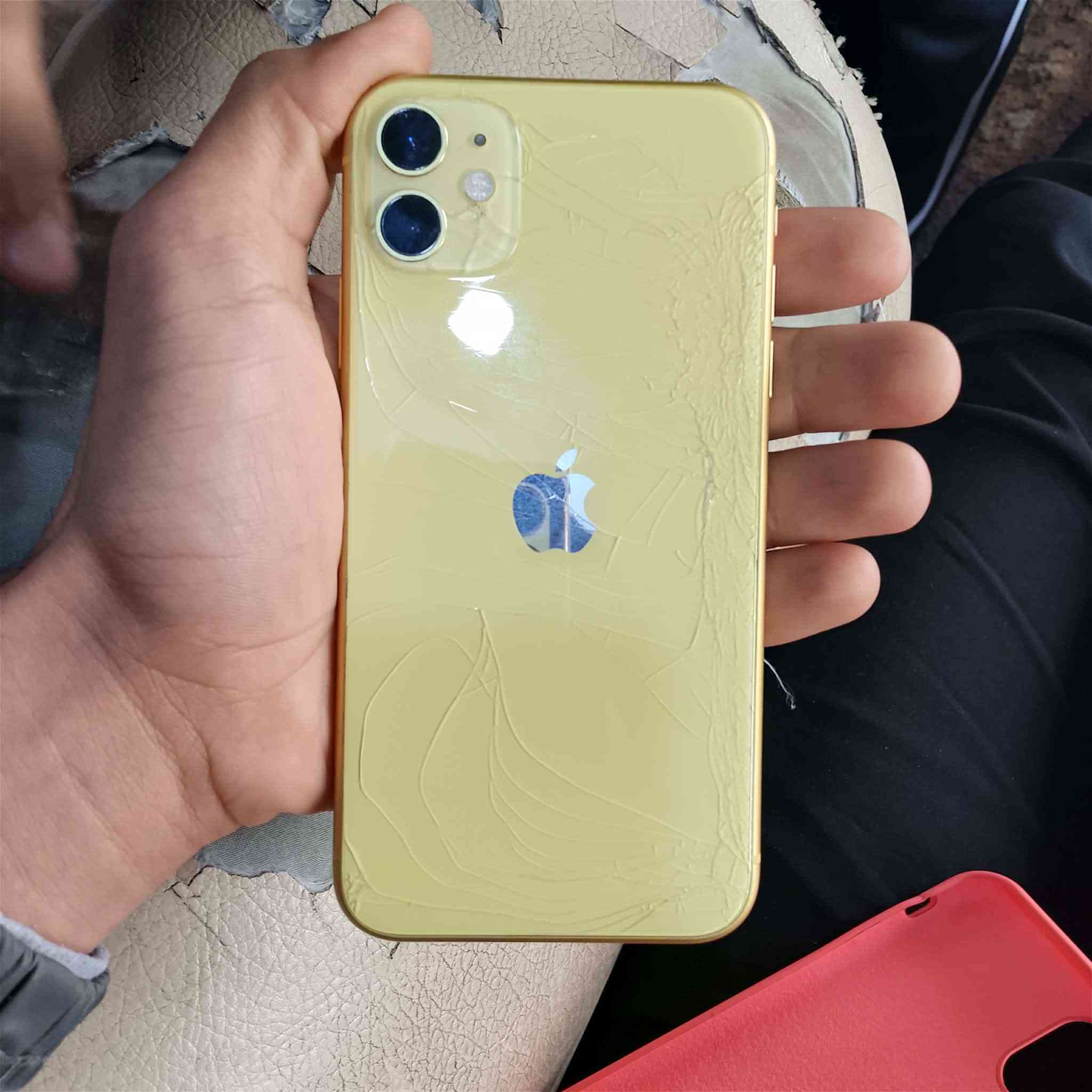 السلام عليكم
آيفون ١١

ذاكره ١٢٨

بطاريا ٧٣

مبدل شاسه من جهاز ل جهاز فيس ايدي شغال 

جهاز وترر وترر 

سعر ٢٠٠ وبي مجال 

مرواس اكو شعندك نزل 

رقم ***********
