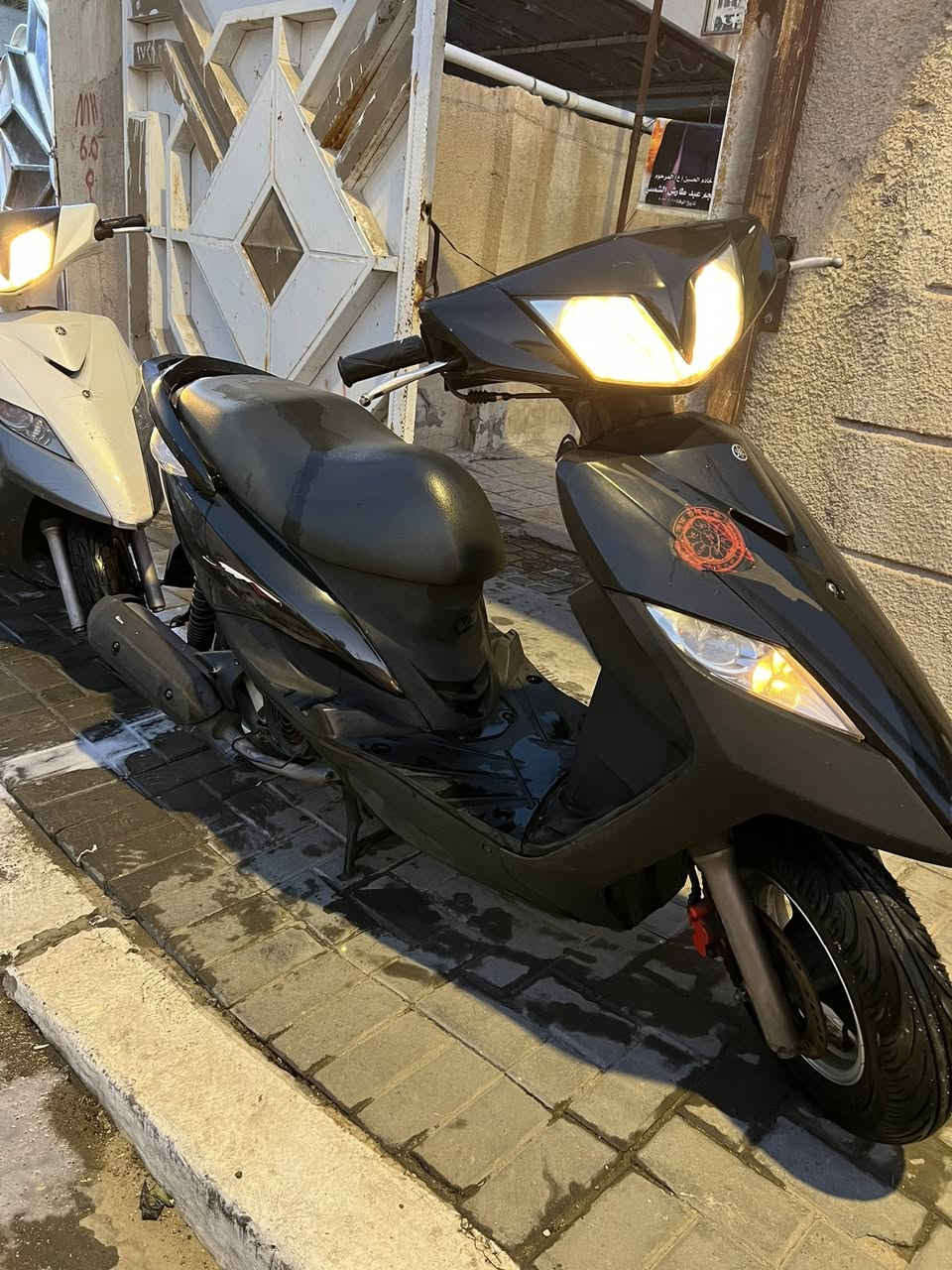 دراجه ماكس اسود حاويه امس طبت كابريتر مكفوله من الزلغ بصره جمعيات سعر 950وبيها مجال ***********
