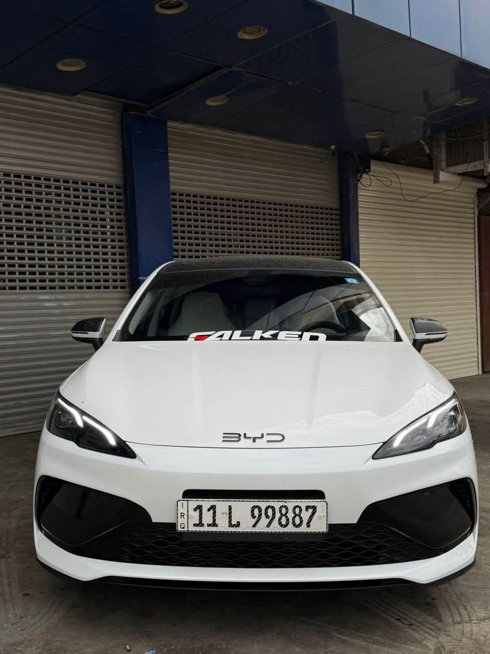 ‎السلام عليكم
للبيع سيل فايف رقم بغداد مميز  
 BYD SEAL 5    ‎موديل 25
    بعدها زيرو ماشيه 3000
‎مواصفاتها معروفه 
‎محرك  1500 هجين ثلاث انظمه
‎شحن ذاتي + هايبرد + شحن خارجي
‎يمشي بالتفويله 2000 كيلو مع الشحن المنزلي 2100
شاشه وسطيه+ كامره خلفيه
 دواره
حساسات خلفيه
كارت‎ / ‎بصمه  
‎ هاند بريك بصمه اوتو هولد
‎ كيجات شاشه
‎ لايت لِد لايت اوتو + لِد صباحي
‎تبريد قطعتين
داخل ابيض  
السياره مكفوله من كلشي 
 حتى (الشخوط).
بيها ويل كب اصلي 
عازل حراره امريكي بلو رايز 
تغليف دعاميه ppf
والقماره ppf
فجوج 
ارضيات رزلاين 
داش كام 
تغليف الد الخلفي ppf
ولايتات الاماميه ppf طافي 
سبايدر رياضي لجامه الخلفيه 
وسبايدر لجنطه 
شاحنه اصليه مع قاعده شحن كامله مع سياره
سياره جاهزه وكامله من كلشي وماكو احلى منها بلعراق كله 

اللون (صدفي) 
شرط التحويل باسمي 
المكان. بغداد/الدوره شرطه ابو طياره
شراي يتفضل خاص او الاتصال على الرقم التالي 
***********
