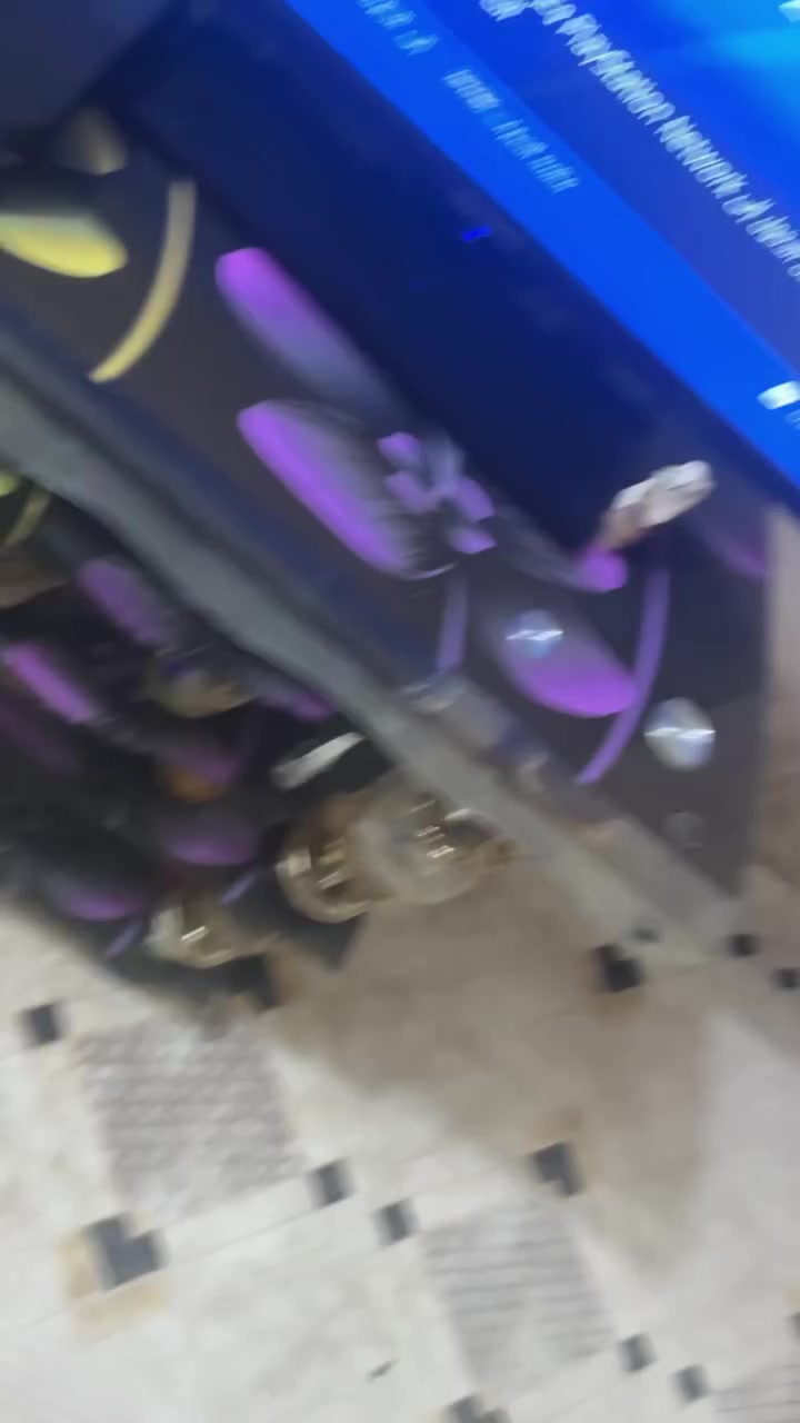 بلي للبيع او مراوس
بلي فور سلم اونلاين نظيف مامبدل بي ولا قطعة مفتوح فقط تنظيف داخلي داخل المحل وياه جوستك تجارية اصلية وكيبل HDM سعره 200 وبي مجال واذا عندك بلي مهكر اراوس عادي


**إذا كنت صاحب هذا الإعلان وتريد حذفه لأي سبب، رجاءا أرسل رسالة إلى الدعم الفني**