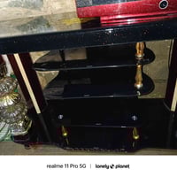 ميز بلازمه كلشي مابي قيمه واخذه تلفزيون ويا بلاش 07818240139