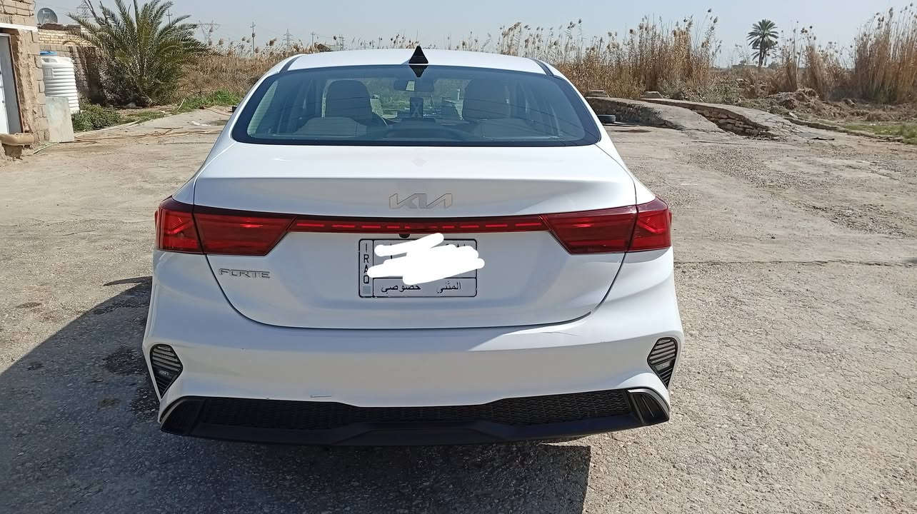 السلام عليكم ورحمه الله اخوان فورتي للبيع فقط موديل 2023 رقم مثنى معوقين تبديل بنيد فقط صور الحادث والسونار مرفقه موصفات رادار امامي وخلفي تحديد مسار وباقي المواصفات معروفه.....السعر نهائي 135 مكان السياره السماوه الرميثه 
***********
***********👈 السعر نهائي 135
واليرد يتئكد رقم الشاصي موجود بل صور
