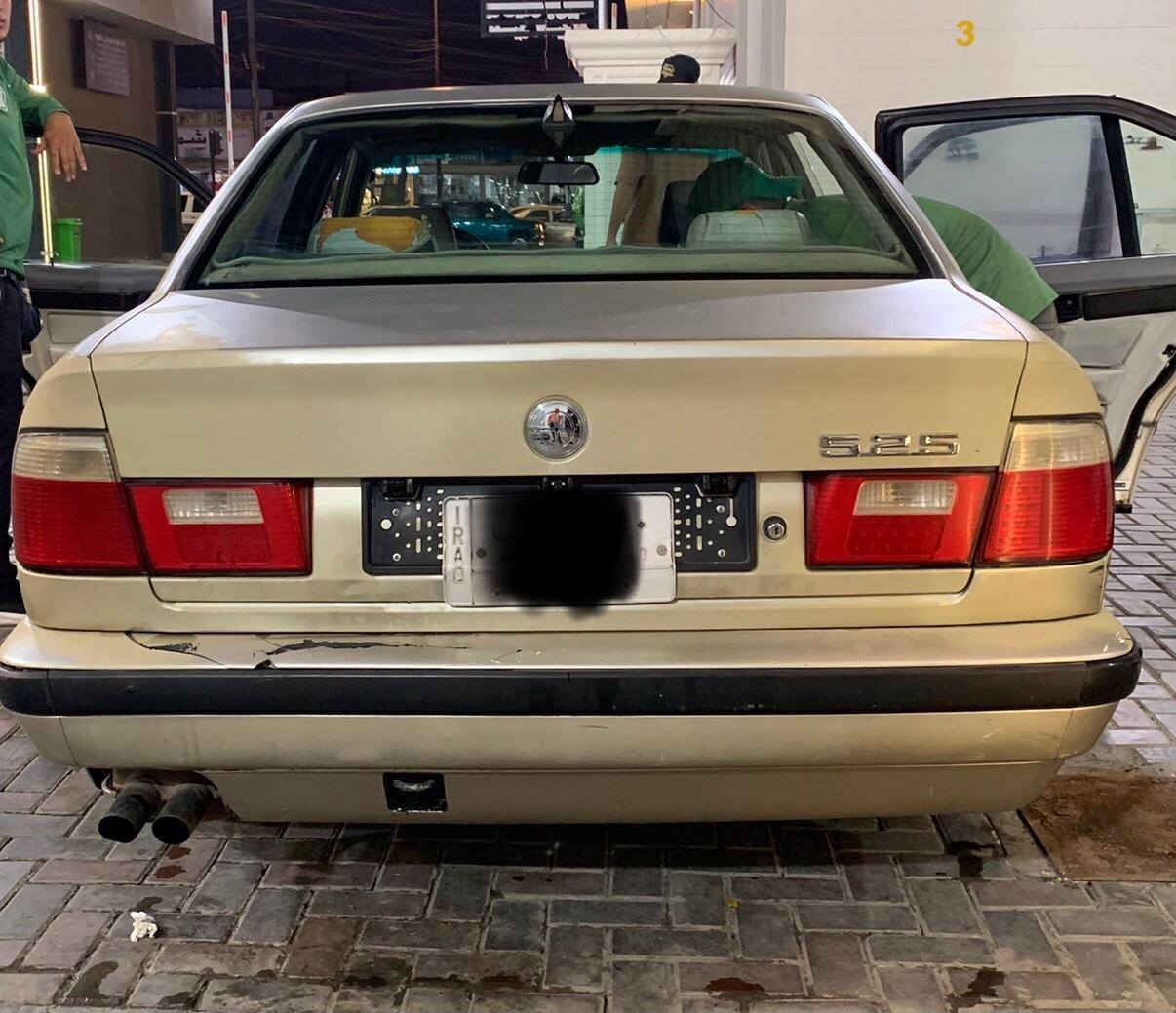 سلام عليكم بي ام 525مسكر عدل كير عادي جاترك تبريد قطعتين اربع جام كهرباء  كشتات كهرباء رقم انكليزي بيها نواقص بصيطه للبيع فقط مكاني بغداد البياع السعر 44بيها مجال حك الجيه ***********
