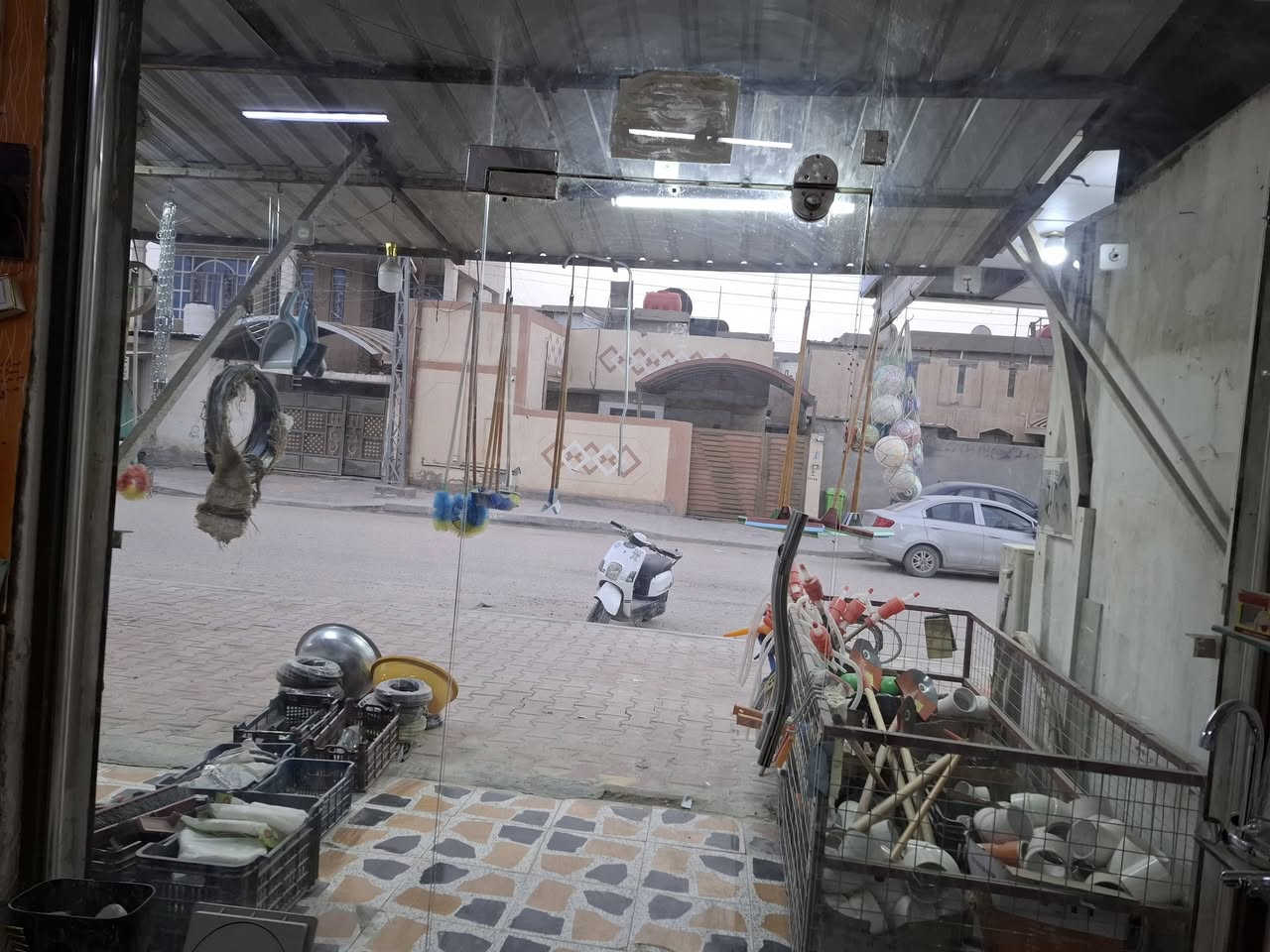 السلام عليكم جام خانة محل للبيع العرض ٢٨٠  ٢٧٠ الاتصال ***********
