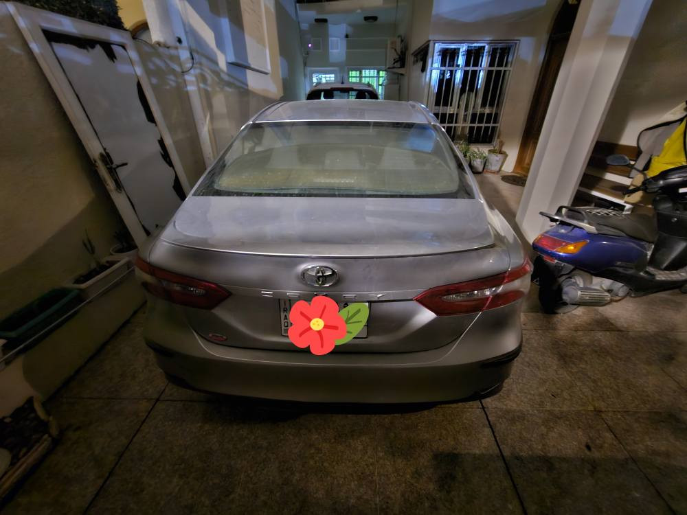 كامري 2018 رقم بغداد باسمي حادث خلفي بدون ايرباك ماشية 110 الف ميل فئة se المكان كوت السعر 168 
*********** دهل اوران, واسط
