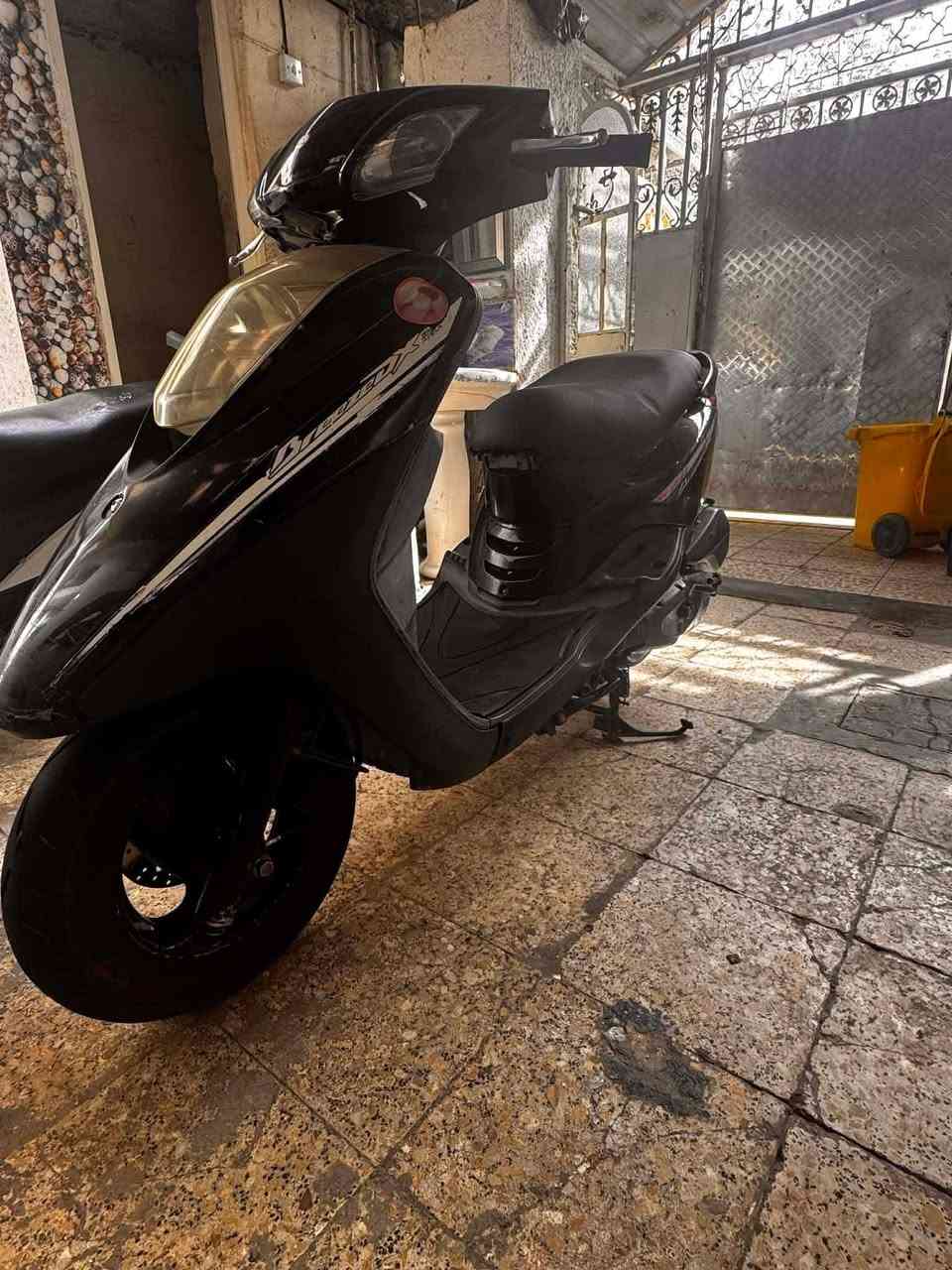 السلام عليكم
بريز  ياباني

مكينه مكفوله كفاله عامه برغي

 مامفتوح بيهه دراجة بلادية ما بيهه اي نقص 

سعر 650 وبيها مجال

مكان الشعب 

للاستفسار  ***********
