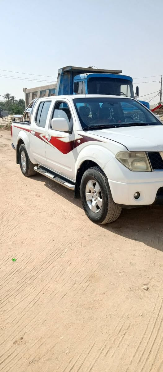 نيفارا كاز بلادي فورويل موديل 2013 سيارة جديدة لاصبغ ولا ضربة رقم بصرة السعر 90$ 
رقم الاتصال ***********
مكانها النجف
