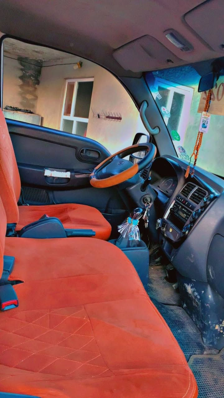 كيا 3000 سؤپةر و ئةنجةكتةر براوه
موديل 2009 شكلي 2022 كامل مةسروف كراوة 
تايةكان لؤك تازة بةستراوة 
چةمچةو ناو بؤدي لؤك تةبريت سارد و گةرم مةزبوت
جوابي هيچ نادةمؤ تةلةفون بؤخاوةني بكه
ز.م ***********
شوين شارةزور
