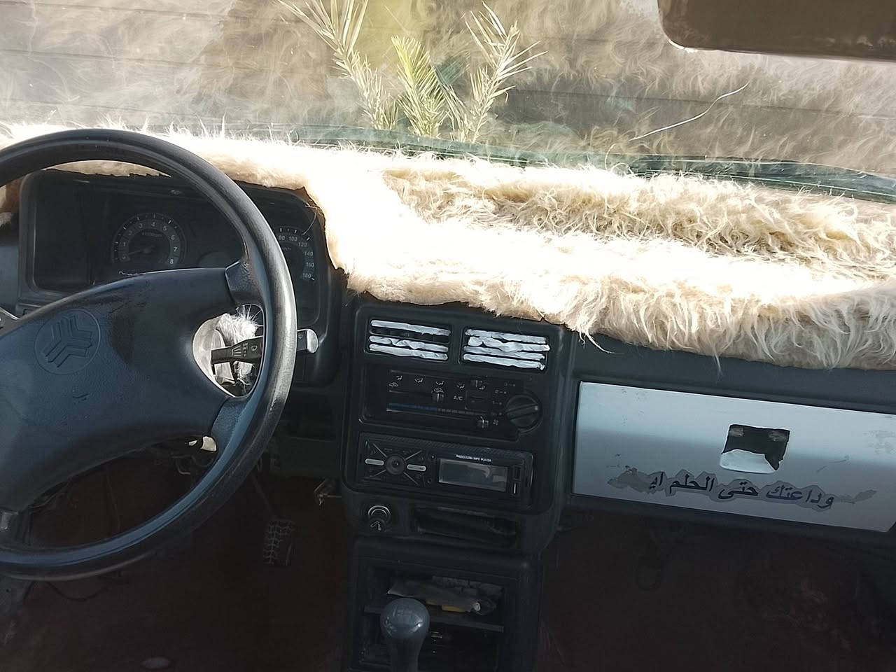 اسلام عليكم ورحمة الله وبركاته  سايبه للبيع 2011بيها صبغ جاملغ الخلفي كير ومحرك خير من الله  السعر 31وبيها مجال مكان الديوانية  قضاء عفك مالكها يمي رقم الهاتف ***********
