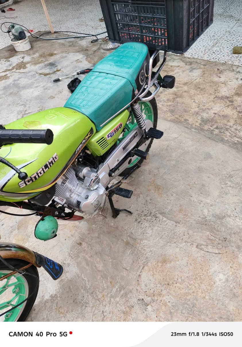 درجة سيفان البيع مديل2024  مكينه مكفولة محرك150 العنوان ديالى بعقوب مفرق سعر700 بي مجال  رقم الهاتف***********
