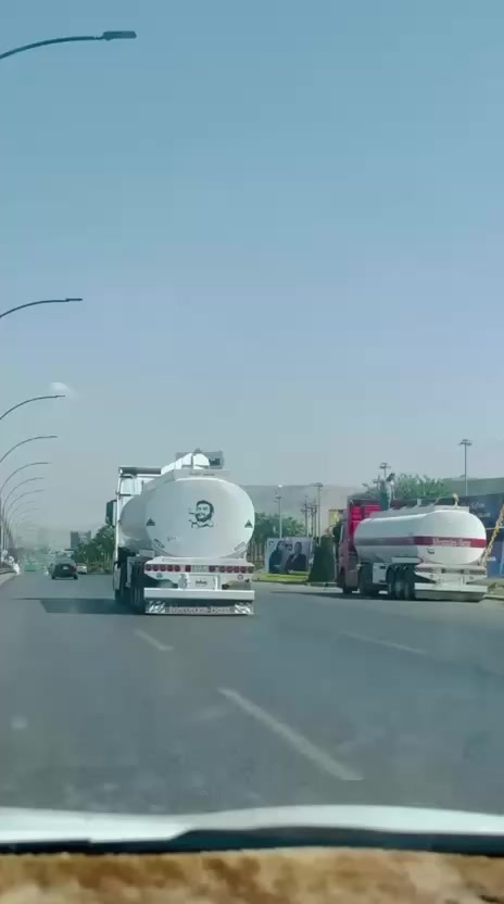 اكتروز وحش 2016
فول مواصفات فقط بلا ریتایدر
تانكي 2025
کلو‌ بشرط
سقف وسط مرغوب
حجم 45
ماشیة فوك 700
سيارة جاهز للشغل حيل نظيف 

***********
