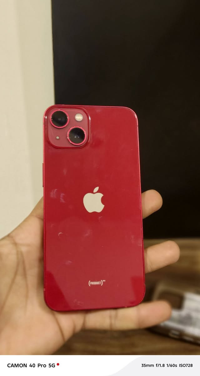 سلام عليكم ورحمة الله ♥
ايفون #13 عادي 
ذاكره 128 
بطاريه 82 
جهاز اخو الجديد 
شخط مابي ومحافض علي الجهاز كلش 
مابدل بي ايشي الجهاز وتر بروف شاشه 3خيارات جهاز صرفيته بل شحن ممتازه جدا لن ماخذه عله ايدي وشاحنه انكر ميصرف 
تك سيم كارت 
مكاني نجف شارع المجمعات 
سعره 375 وبي مجال قليل كلش حك جيتك الي واني برسم الخدمه وللله شاهد ورقيبه وهذا شهر رمضان ماخذه قبل شهرين ب٤٦٠ 
رقمي *********** واتساب موجود
