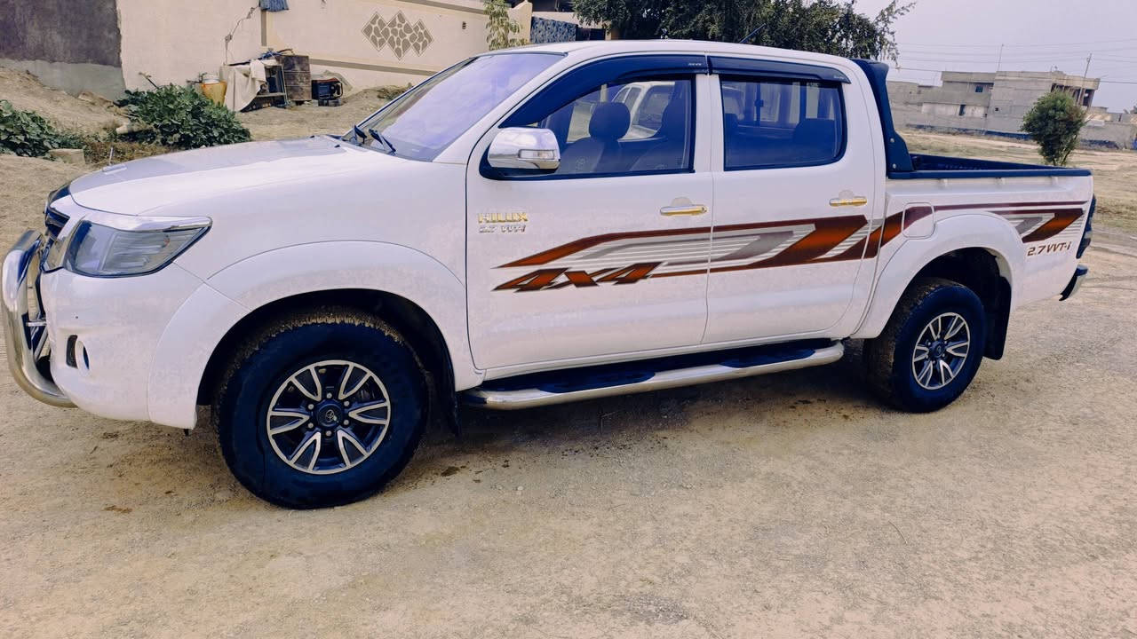 السلام عليكم..
للبيع فور ويل 4×4 موديل 2012  كفاله عامه عدا مكانين بارد سونار مرفق مع الصور رقم اربيل انگليزي سنويه 2027  بأسمي گير عادي  سيد نهرو ام البطل محرك مفتوح لاتنقيص لاتبخير شرط فول مواصفات شاشه كامره تحكم ستيرن سياره جاهزه حداديه تخم تاير مابيها اي نقص ملاحظه..
( السياره بيها منظومة غاز ايطالي الاصلي ) .. السعر اتصل وتبشر 
هـ   ***********  اسيا
*********** 👉واتس اب
