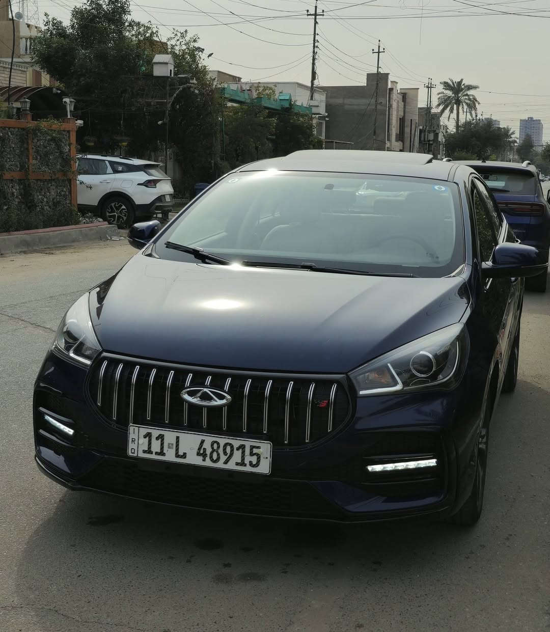 اريزو 5  فول مواصفات موالعاديه
ماشيه 15 الف فقط
رقم بغداد باسمي
فتحه سقف
داخل جلد ابيض مميز
ويل 17  
شاشه بلادي
اندرويد اوتو + ابل كار بلي
تبريد ينعرض بلشاشه 
كاميرا دواره
اشاير بلمري + طوي اوتو
لون حبري 
8 ايرباك 
تحكم ستيرن جهتين 
تثبيت سرعه
تبريد خلفي وامامي
رادار جوانب 
بيه درع من جوه هذا لفول هيج لمواصفات لعاديه مابيه
داخل ضمان + دفتر ضمان 
ومعروف اسعار لفول بلشركه بيش

العنوان _ بغداد _ البياع 
***********
سعر 112 ورقه مجال جدا بسيط
