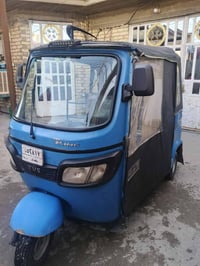 عدي تكتك للبيع لوجبة لولة وحد وعشرين نظيفة كلش مامتعوبة مرقمة بغداد 07...