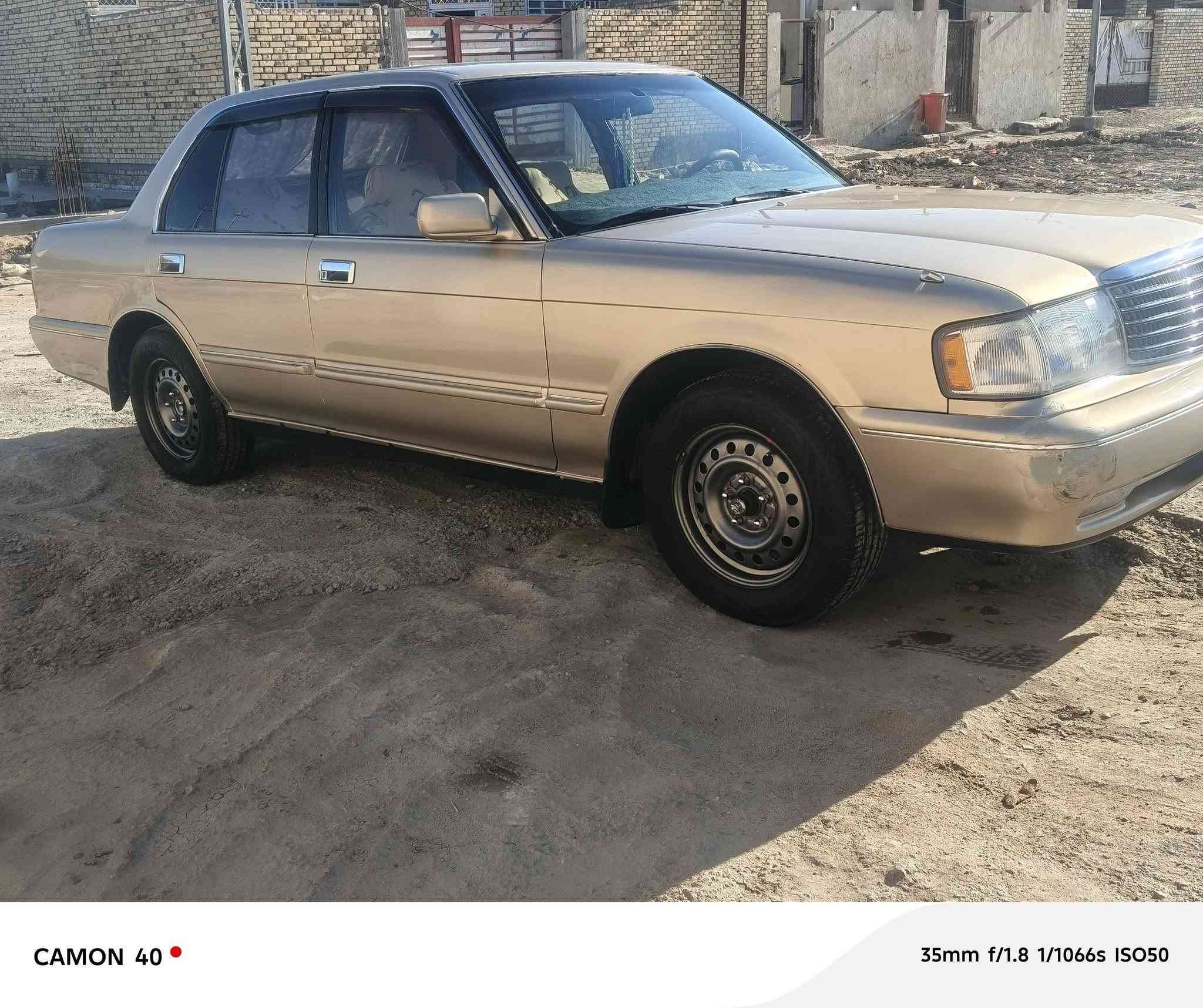 السلام عليكم سياره ايسر بلاد ارنب للبيع سنويه2030 مصبوغه جماليه اثر جراد مقفوله من الكصه والنقل جثه والضربه سنتر لوك باتري جديد تخم واير ابلك جديد سياره جاهزه مكانه ناصريه مركز*********** مكلف بالنشر  السعر 84 مداور ثاني يوم باسم السياره
