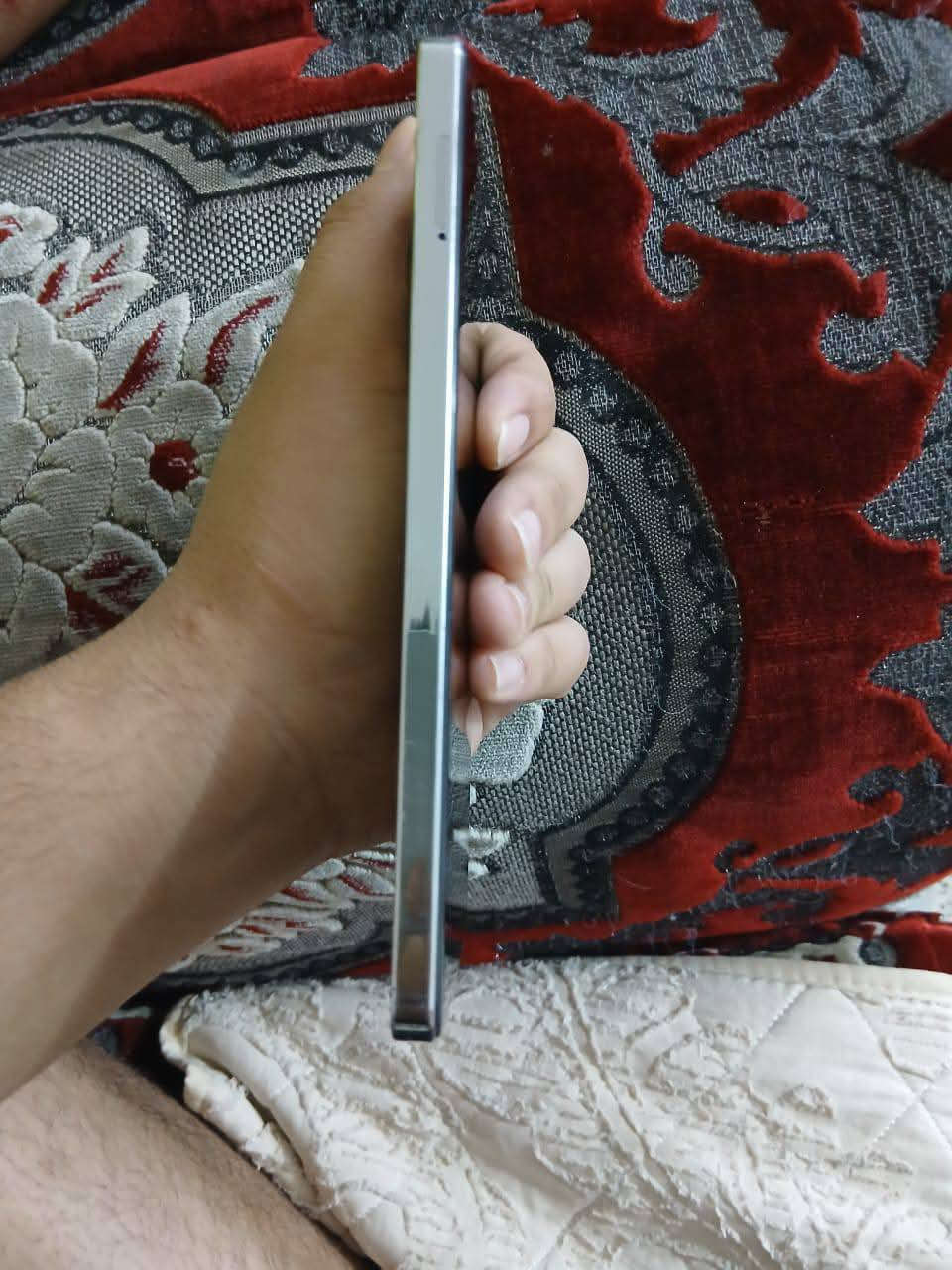 السلام عليكم انفنكس نوت 40 فايف جي ذاكره 256 عشوائيه 8 السعر 180 وبي مجال العنوان الزعفرانيه شارع المعهد رقم الهاتف ***********
