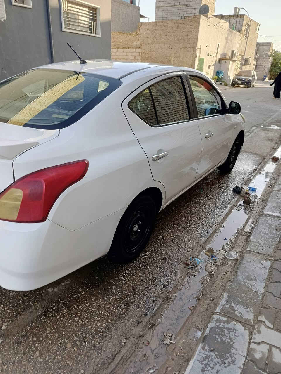سلام عليكم 
نيسان صني 
هندي موديل 19
اللبيع كير مكينه 
مكفول حداديه تخم 
تاير جديد تبريد 
السيارة فقط بارت بيه
السعر 85 مكاني نجف 
***********
