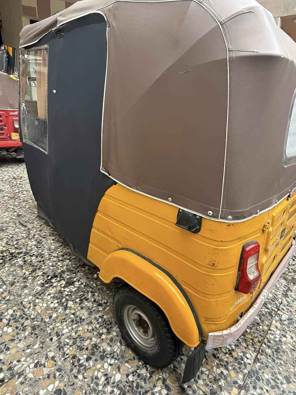 السلام عليكم تكتك موديل 2019 شهر 10 رقم وسنويه تحويل ثاني يوم مكفوله من صبغ ومعجون مكاني الكماليه رقمي *********** السعر 5400
