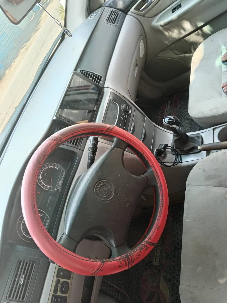 السلام عليكم
للبيع جيلي موبل موديل 12 رقم بصره مشروع وطني سنويه ماصاقطه راعيه بلناصريه موجود ويريد مداَور
سعر 20 السياره يرادله ترتيب
***********
