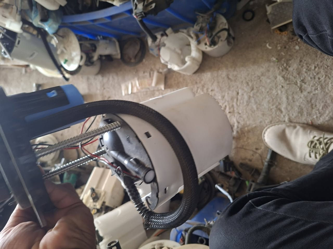 من رخصة صاحب المجموعة متوفر قواعد فيت بم عبوة كامله ترافرس اكاديا سعر ٥٥ الف توصيل متوفر كل العراق ٥ الف دينار أمريكي وكاله *********** شكل قديم
