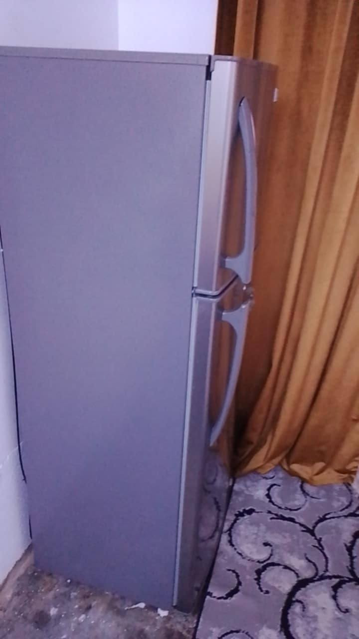 ثلاجة نضيفة شغالة ع الفحص حجم12قدم السعر 200بي مجال
العنوان شهداء  للاتصال ***********اثير
كورك *********** للاتصال
