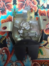 للبيع قفل جنطة لومينا2004السعر40  07893598398