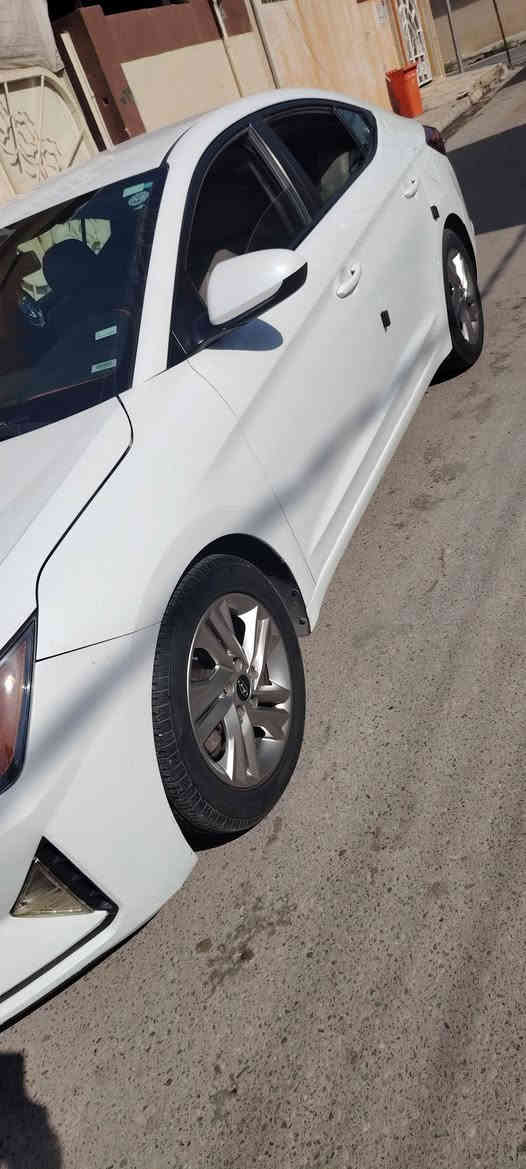 النترا وارد امريكي موديل 2019مواصفات نص فول ضرر جاملغ يمين مبدل وربع بوند صبغ بدون  دواخل وبدون ايرباك 
رادار امامي 
رادار جانبي 
تبريد ثلج 
كروز سرعة ثلاث سرعات نورمال وسبورت وذكي 
حجر بيئة اصلي 
كابون بنزين 
السعر 145وبيها مجال 
الاتصال على الرقم ***********
