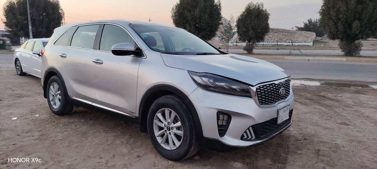 السلام عليكم 
سورنتو 2019 وارد أمريكي

 تحويل مباشر مالكه يمي بابل 

محرك ٤ سلندر سياره جاهزه من كلشي محرك كير حداديه تبريد 

مواصفات شاشه تحكمات 7 راكب عدا البني راما 

بيه 4 قطع حادث أمريكا  حلوه ومال جناي

ماشيه ٨٤

السعر 144 وبيه مجال

العنوان بابل للاستفسار
***********
