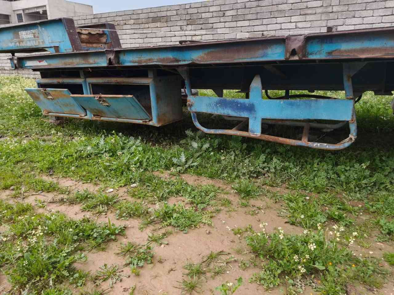 عربانه لودر للبيع ***********
