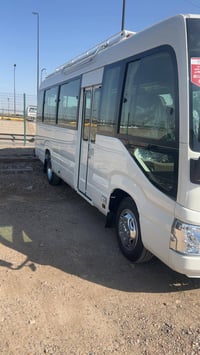 خوان كويتر موديل 25 للبيع سياره ماشي 7تالف بس للبيع الرقم 07707809574