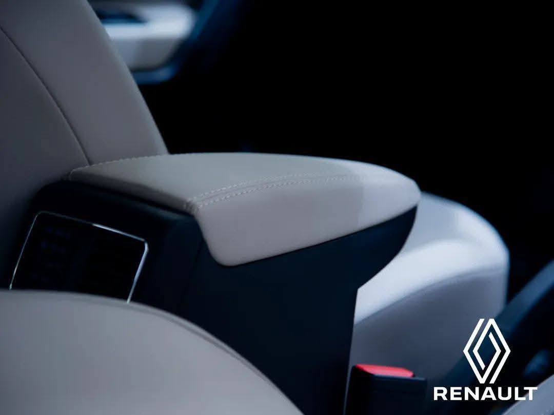 رينو داستر للبيع 2025 حرة مداور ثاني يوم زيرو
0782 847 7788
