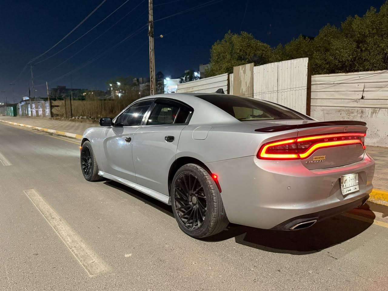 🧿معرض الملك لتجاره السيارات 🧿
🔥عداد المشي  150 ألف كيلو🔥

اسم السيارة 🚗:-دوج چارجر
موديل السيارة🚗  2020  
محرك السيارة🚗:-3600cc.  V6

مواصفات السيارة🚗:-

سلايد
بصمة وتشغيل عن بعد
كراسي 2 كهرباء
رادار
كراسي ميموري
تحديد مسار
ويل 20
لايت زنون
لد زنون
بك لايت لد
كراسي تدفئة و تبريد
داخل جلد 
كراسي حضن
حساسات
شاشة
كامرة
نقطة عمياء
ستيرن كهرباء
تحكم مقود جانبين
داخل كاربون فايبر
تبريد قطعتين
ملحقات كاملة
بلوجكتر زنون
وعدة مواصفات اخرى❗️❗️
بغداد البلديات ‭٠٧٧١ ٢٨٦ ٨٩٣٥‬
مرقم بغداد مميز❗️ 
السعر (198)
