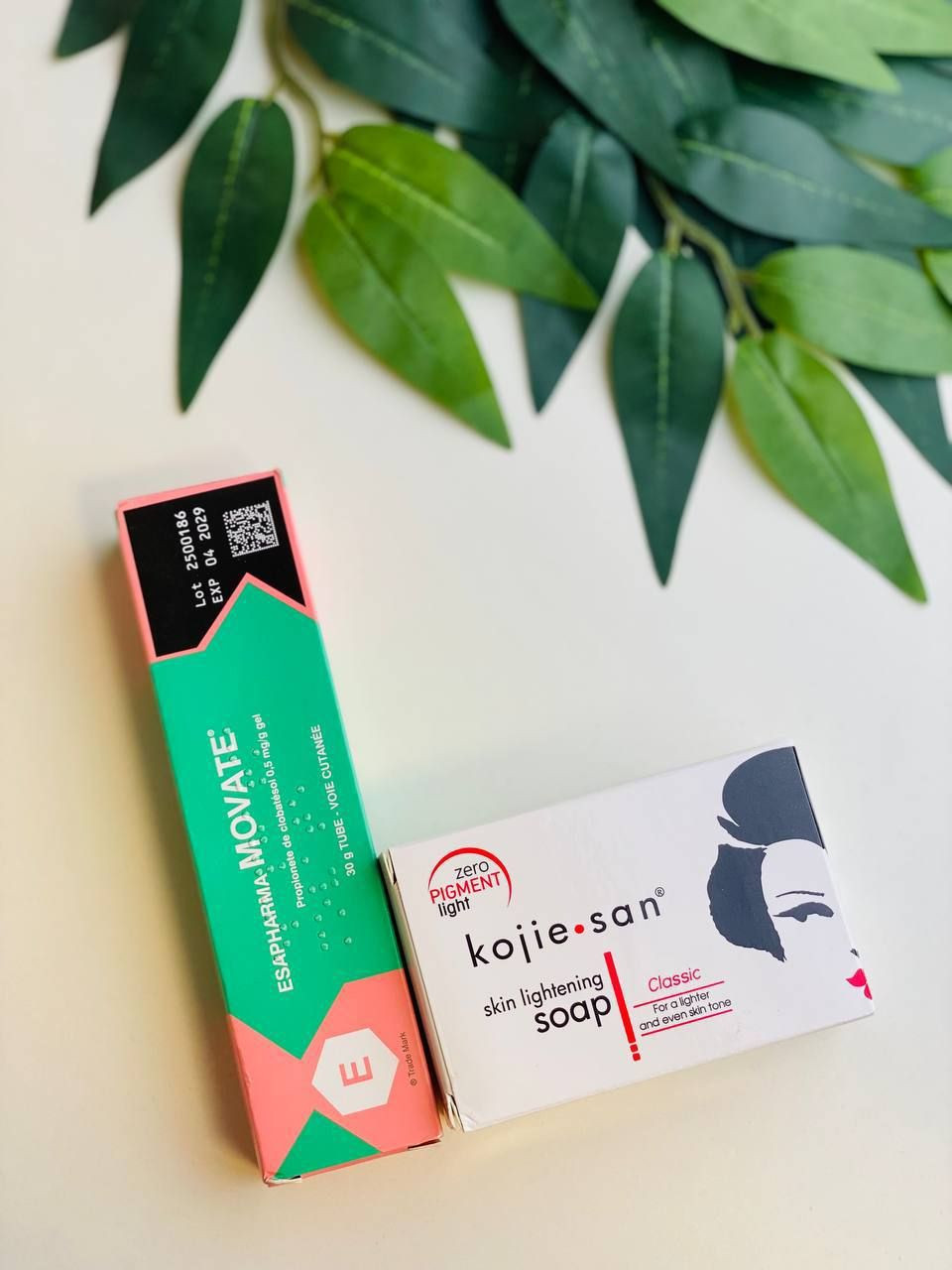 عرض خاص للاسمرار والبقع الداكنة 

تفتيح ✅ تبييض ✅ ترطيب✅
معالجة البقع الداكنة✅

1.كريم موفيت عصارة للوجه والجسم والمناطق الحساسة ،

2.صابونة كوجي سان الشهيرة 😍! هالصابونة فظيعة بالتبييض! عمري مشفت برودكت يشتغل بهالطريقة ويبيض فعلاً وتكَدرون تستخدموها عَ وجهكم أو اي منطقة بجسمكم وحتى بالمناطق الحساسة بشكل خفيف
#لقطة #اكسبلور #اكسبلورر_2025 #اكسبلور_فلو #عرب #ضحك #الامارات #اكسبلور_explored #اكسبلور_لايك #كومنت  #عرب_فوتو #تصويري #صور #نكت #لايك #مضحك #من_تصميمي #سياحة #غرد_بصورة #دبي #اكسبلور #لقطة #لايك #دعم #تفاعل #لايكات #كومنتات #اكسبلور


**إذا كنت صاحب هذا الإعلان وتريد حذفه لأي سبب، رجاءا أرسل رسالة إلى الدعم الفني**