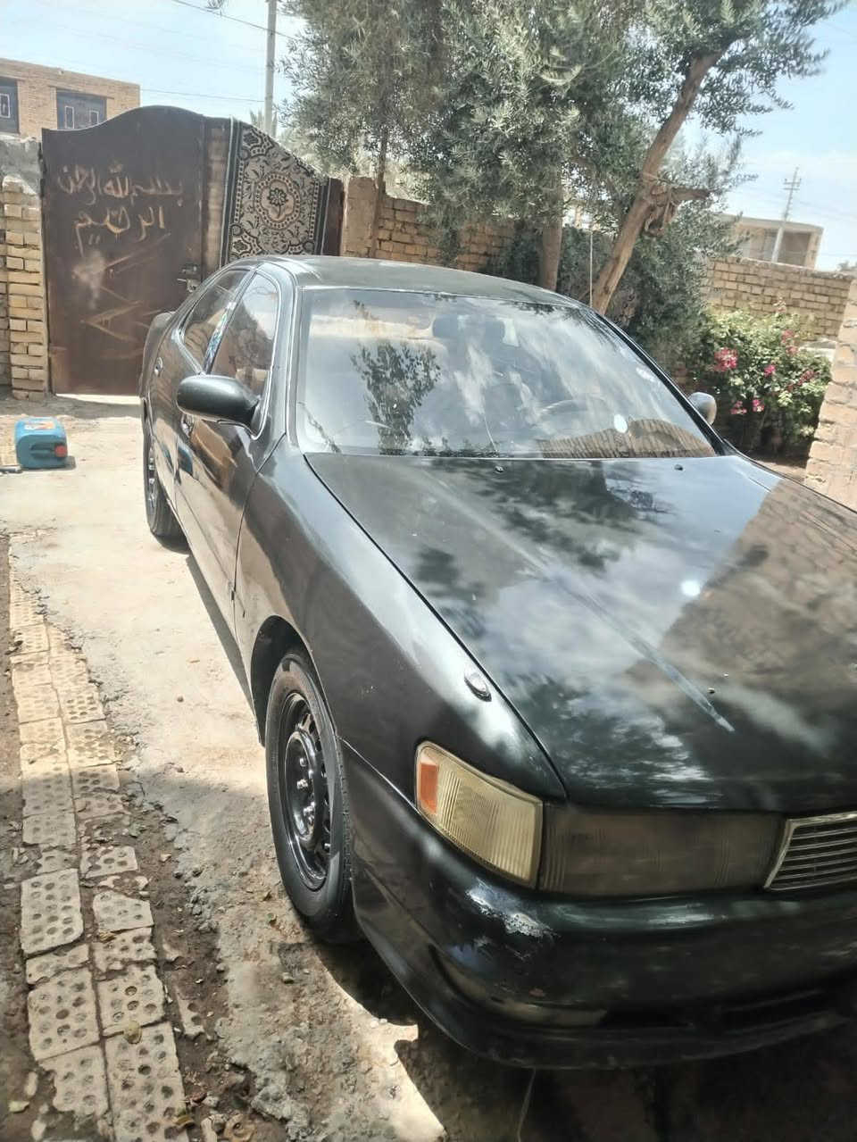 كرسته للبيع سياره جاهزه وحلوه مال شغل مكينه وكير ثنين ونص شرط لا تبخير ولا تنقيص حداديه حلوه سياره جاهزه نقص بس تبريد كهربائيات كلهه شغاله اني مكلف بل نشر رقم صاحب السياره موجود وتصل عليه ***********
