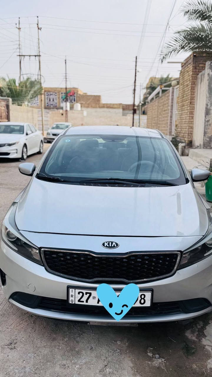 سياره فورتي 
موديل 18  امريكي 
مكينه 2000 دوش 
گير at المرغوب 
جاملغ وبنيد 
السياره حره باسمي 
مكانها ذي قار 

اتصال على الرقم ***********
