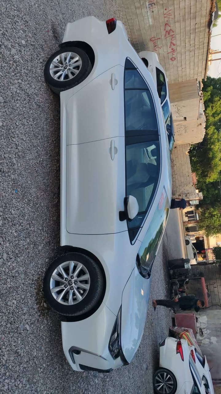 يالله سلام عليكم كورلا خليجي موديل 24 اخذته من الشركه على أيدي بعده على وضع الشركه. مكفوله كفاله عامه ماشيه 13 الف موصفات بصمه وشاشه وحساسات كأمره تحكم ستيرن بدون فتحه سقف فقط شرط التحويل مكاني ديالى جلولاء اخوان اني مكلف بل نشر اي ستفتار هاذ رقم صاحب السياره ***********
