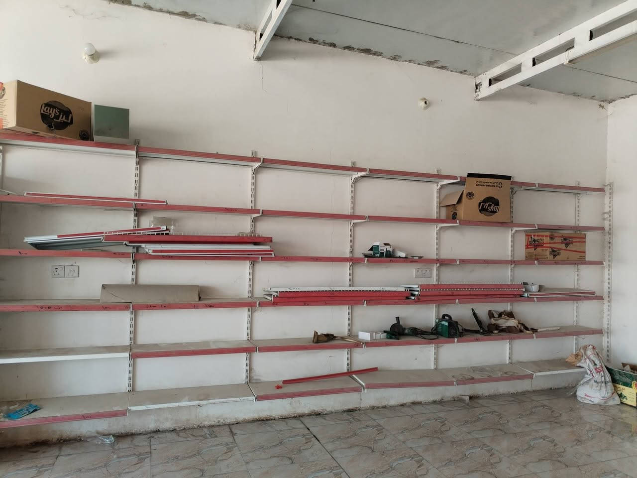 السلام عليكم
للبيع
رفوف جدارية الي بالصورة ١٤ متر بارتفاع ٧ رفوف ونوعية ممتازة حديد درجة أولى وعرض الرف ٩٠ سنتم
رفوف وسطية ٧ خانات كل خانة ٥ رفوف بعرض ١٢٠ سنتم
موجودين بغداد المحمودية ناحية الرشيد
الي مهتم بالشراء يراسلني على الماسنجر اعطيه التفاصيل والسعر مناسب جدا


**إذا كنت صاحب هذا الإعلان وتريد حذفه لأي سبب، رجاءا أرسل رسالة إلى الدعم الفني**