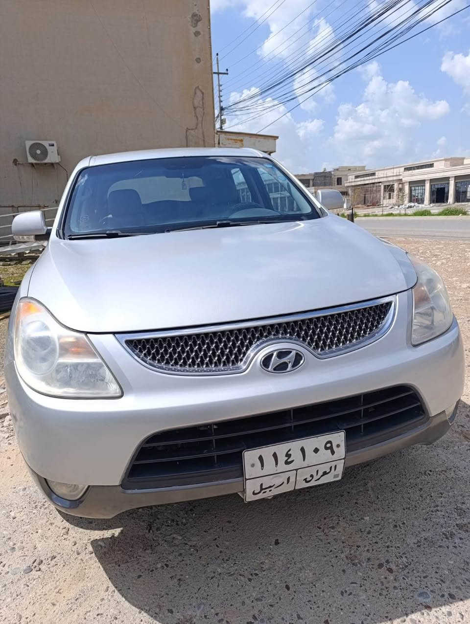 هيونداي فيراكروز ٢٠٠٨ حةوت نةفةرى V6 كير و مةكينة بةشةرتة سةنةوى ٢٠٢٣ خلاص بووة ته نها تكمةى سةر سةرى سايق و كةميك دةرگاى سايق بوياغة شتى بةركةوتووة باقى هيجي نيية بةناوى خومانة 
شوين هةولير 
سعر ١٠٠ كةميك مجال

هيونداي فيراكروز موديل ٢٠٠٨ سبع راكب ستة سلندر كير و محرك شرط سنوية منتهية بيها تكمة راس سائق و شوية من باب سايق واكع سيرامك بدون دواخل 
مكان اربيل 
سعر ١٠٠ بيها شوية مجال أربيل, العراق


**إذا كنت صاحب هذا الإعلان وتريد حذفه لأي سبب، رجاءا أرسل رسالة إلى الدعم الفني**