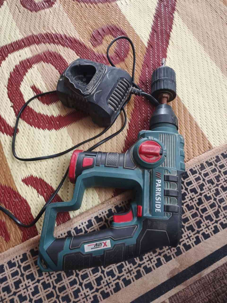 سلام عليكم. دريل يشتغل حفر. وبرغي. الاصلي شرط قيم بل يرضي الله. شراي يتصل ***********مكاني سيد اسماعيل
