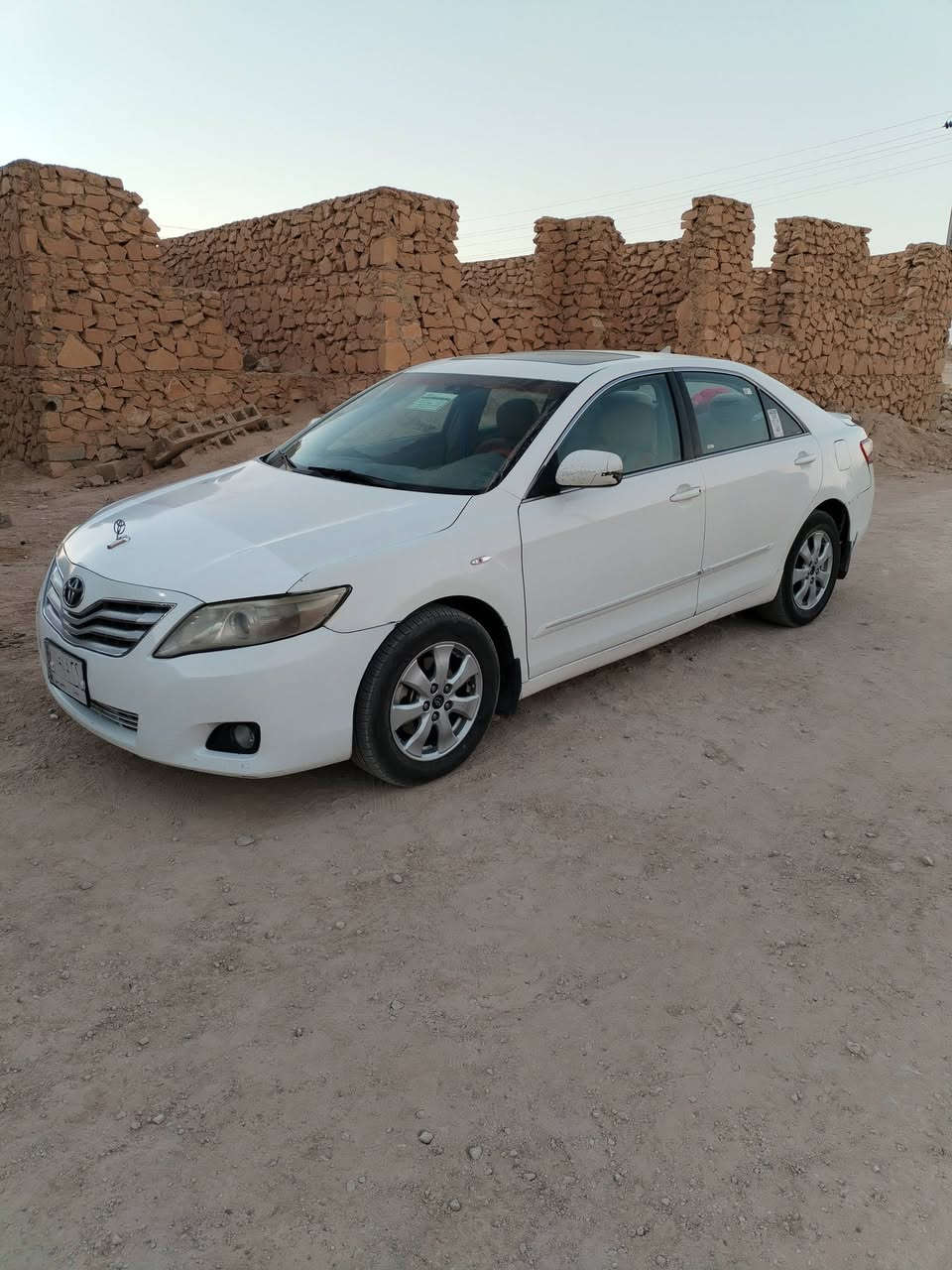 كامري للبيع موديل ٨محدثه11 بيه 3قطع وابيعك حزام كير محرك كفاله مكان السياره الانبار رمادي السعر 110وبيه مجال ***********
